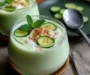 Recette de Gaspacho de Concombre et Yaourt Grec (Rafraîchissant et Facile !)