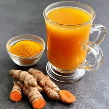 Recette de Tisane Matinale au Curcuma (Réconfortante et Énergisante !)