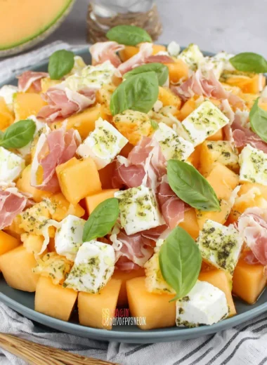 Recette de Salade Melon Feta Jambon Cru (Fraîche et Savoureuse !)