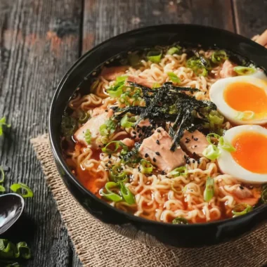 Recette de Ramen au Poulet (Réconfortant et Savoureux !)
