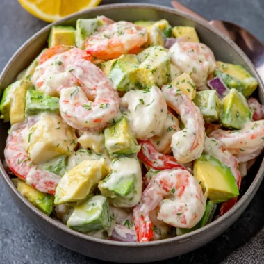 Recette de Salade Crémeuse de Crevettes et d'Avocat (Rapide et Délicieuse !)