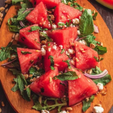 Recette de Salade de Pastèque Épicée (Rafraîchissante et Savoureuse !)